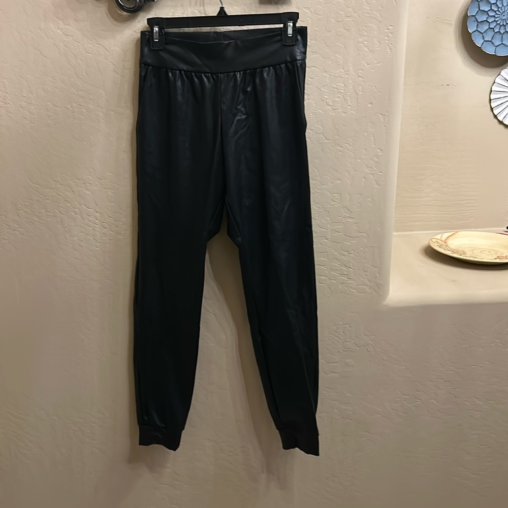 Commando Pleather Joggers sz XS